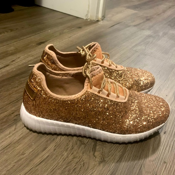 Women sneakers - Picture 2 of 2